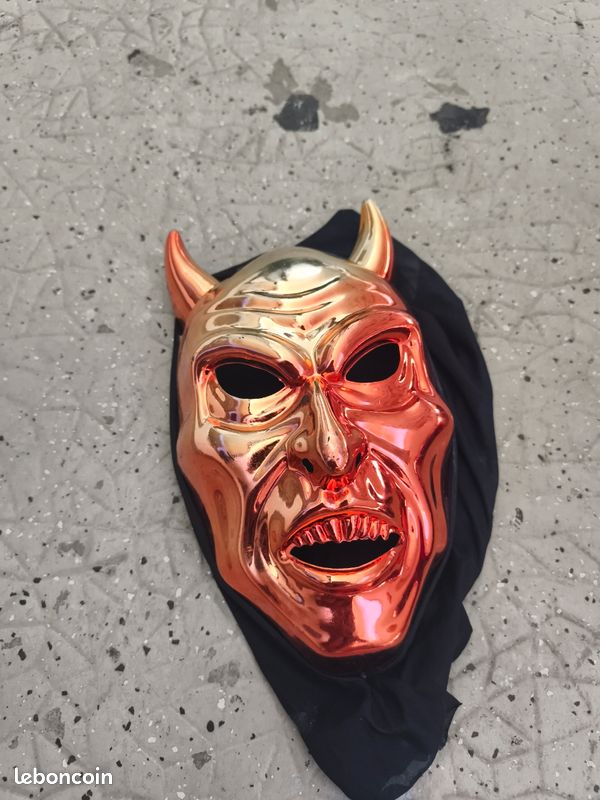 Masque de deguisement (image 1)