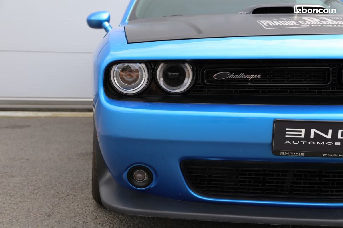Dodge CHALLENGER Scat Pack 6.4 V8 HEMI 492 ch – BVM – Shaker – Caméra – 12 900 km (image 9)