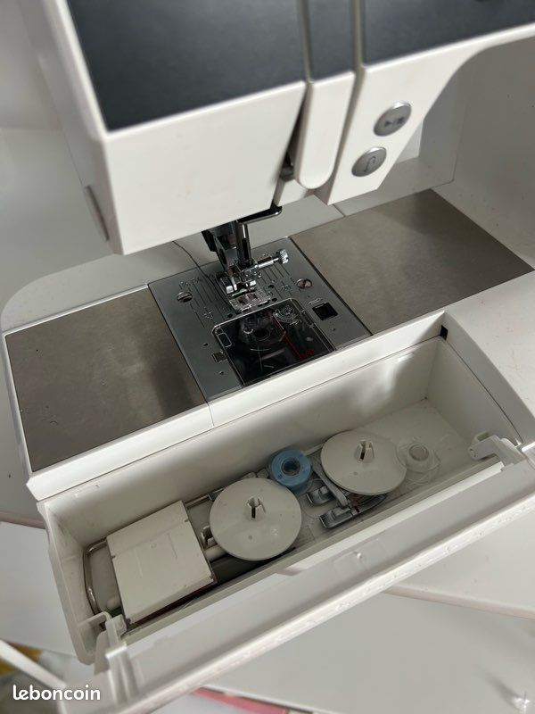 Machine à coudre Pfaff Passeport 2.0 (image 5)