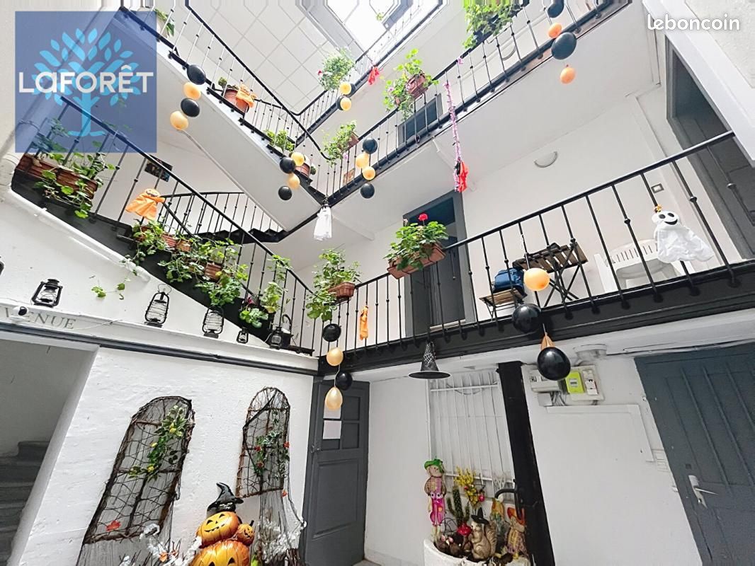 Immeuble 403 m² · à Mirecourt · 403 m² · 389 500 €