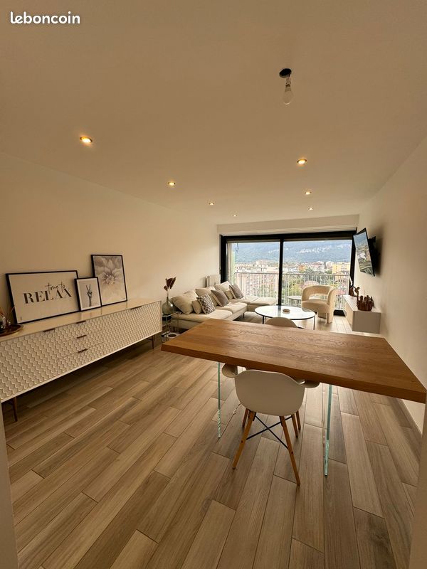 Appartement 3 pièces 70 m² · à Gaillard · 70 m² · 2 500 €