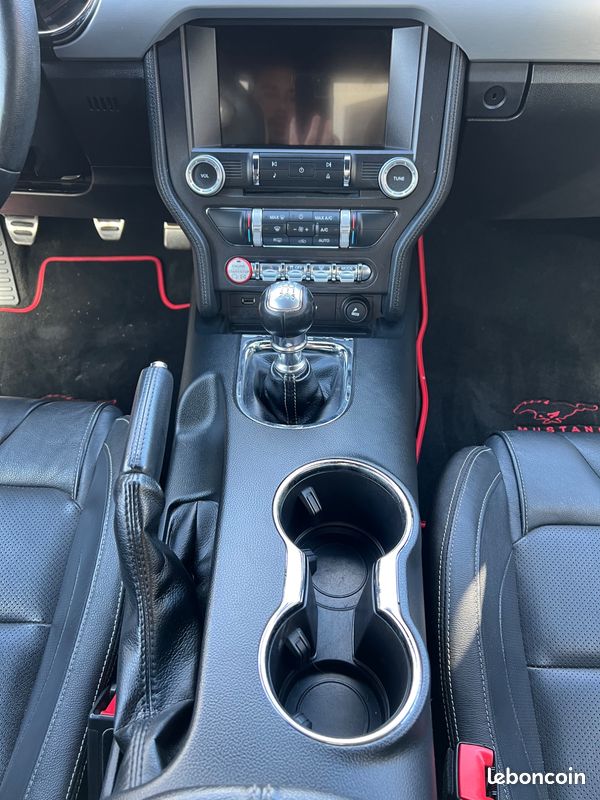 FORD MUSTANG COUPE 5.0 420 GT SIEGES RECARO / INT CUIR / ECHAPPEMENT SCORPIOn (image 25)