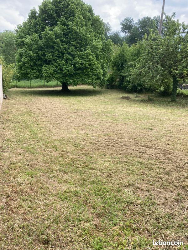 Terrain 634 M2 · à Guyencourt · 40 000 €