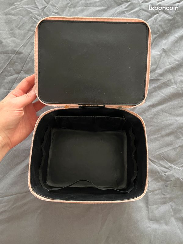 Vanity trousse de toilette maquillage Lanvin (image 11)