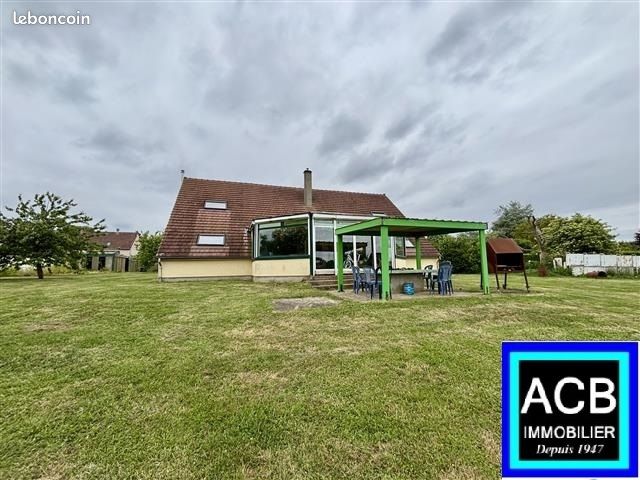 Maison 12 pièces 360 m² · à Sainte-Geneviève · 360 m² · 478 900 €