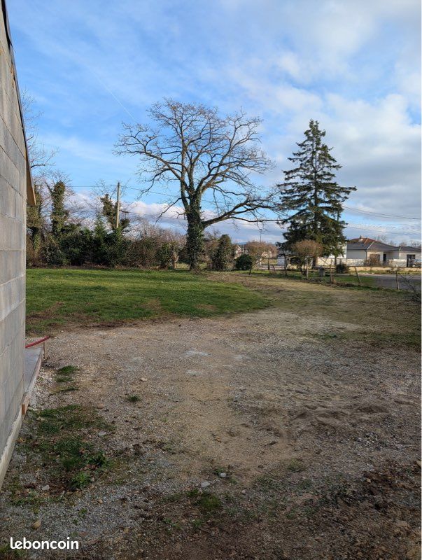 Terrain à vendre. Viriat. 680m2 · 98 000 €