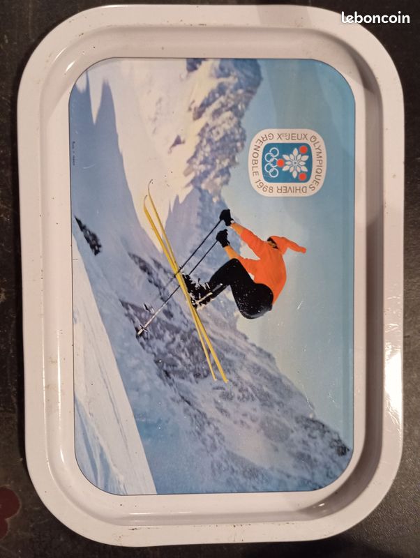 RARE MÉDAILLE MÉTAL porte clés des JO d'Hiver Grenoble 1968, marque