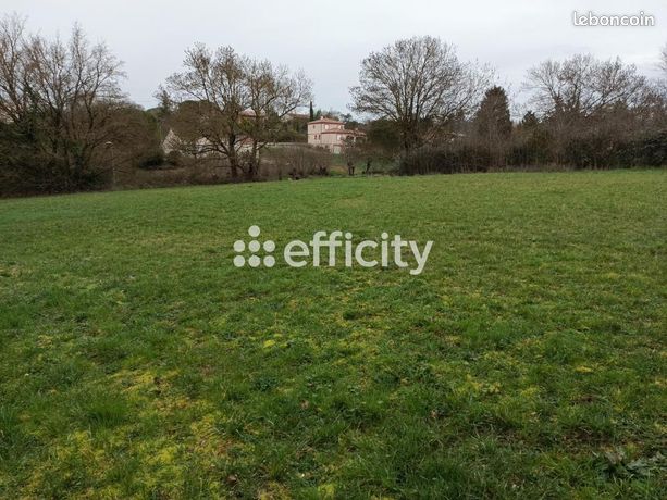 Terrain 1 011 m² Caraman