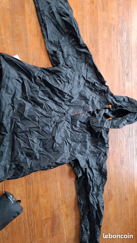 Kway decathlon S-XS (image 1)