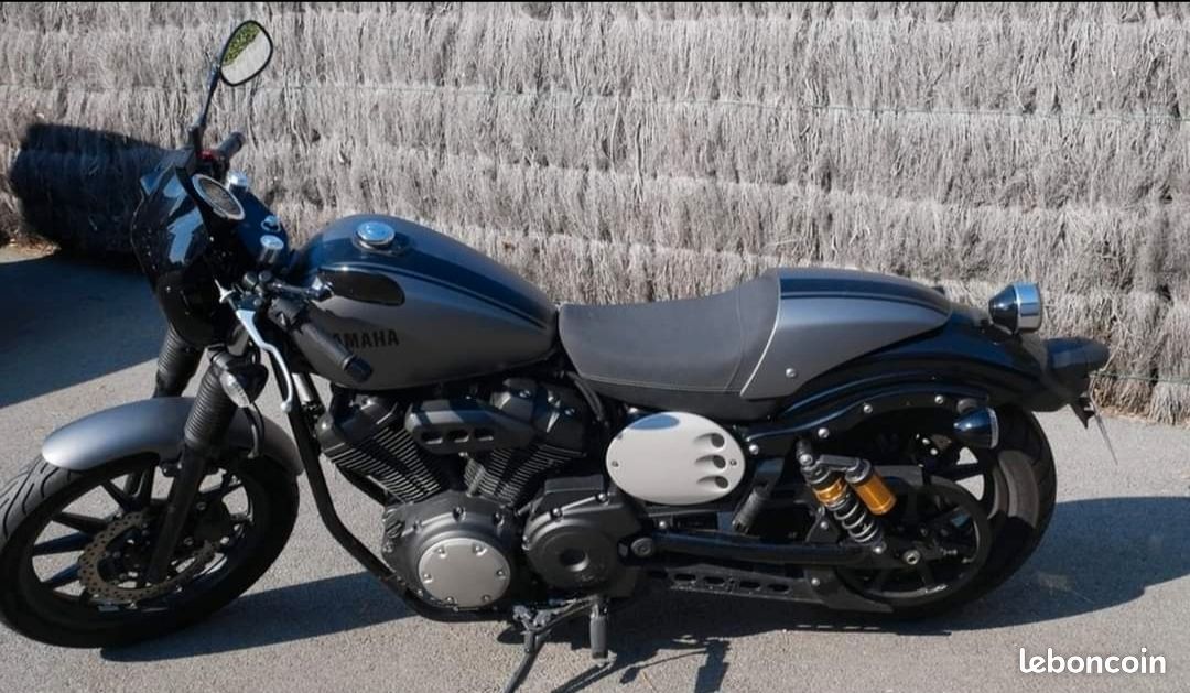 Yamaha Bolt XV Racer Motos