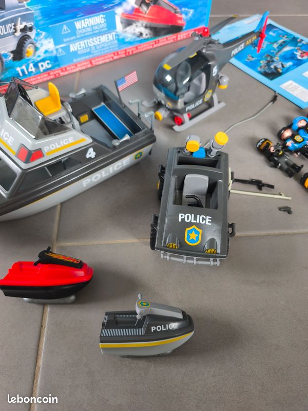 Playmobil police 9043.
Manque le moteur pour le bateau (possibilité de l'acheter en magasin).
En très bon état.
Envoie essentiellement par mondial Relay (image 4)