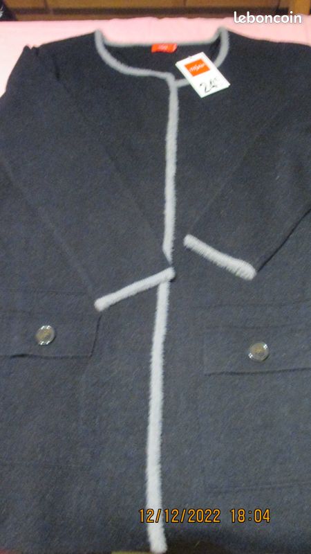 Cardigan ou veste femme en tricot noir (image 3)