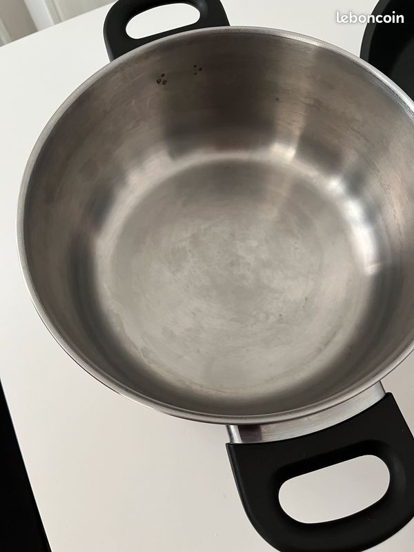 Lot de 2 casseroles et 1 poêle Alu (image 4)