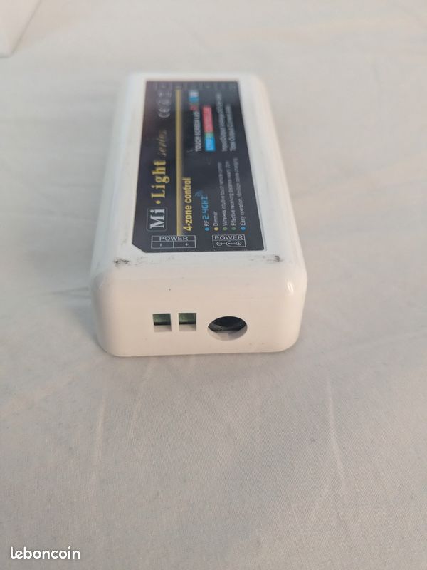 Module Contrôleur LED Domotique Mi-Light RGBW 12V/24V (image 2)