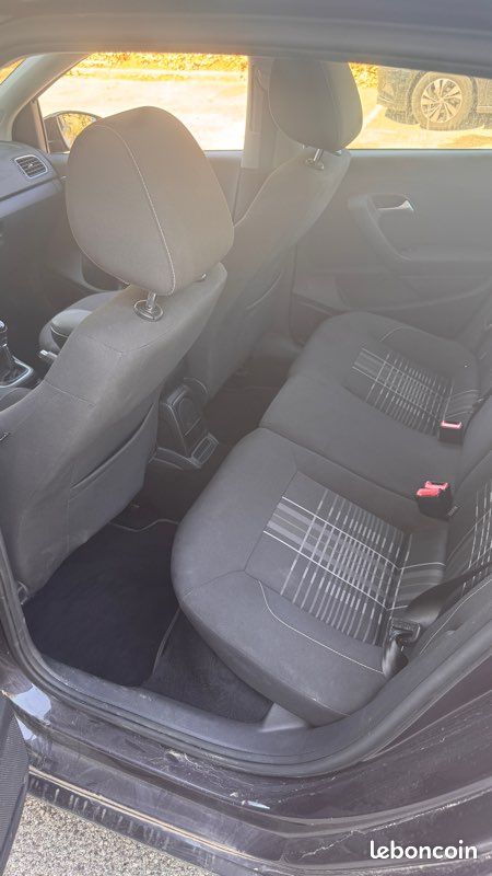 Volkswagen Polo 1l4 TDI 75ch (image 8)