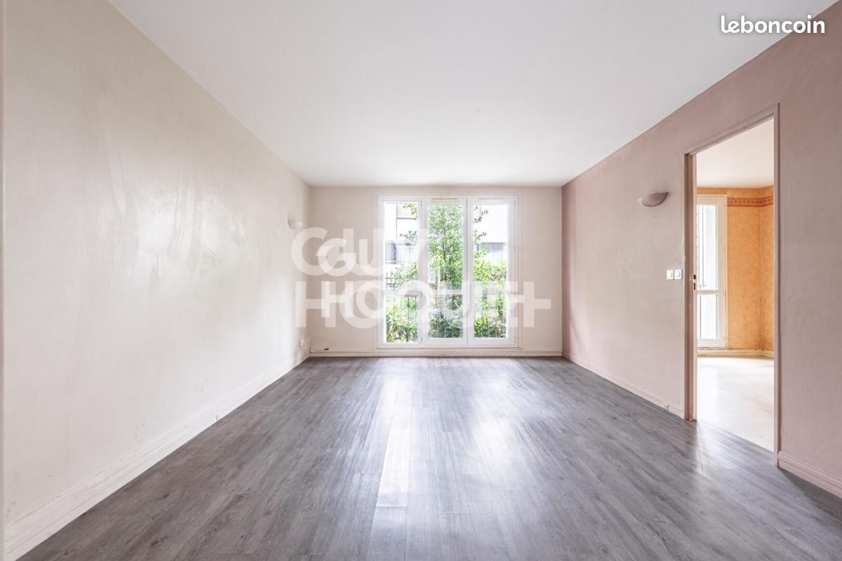 Appartement 3 pièces 62 m² · à Courbevoie · 62 m² · 300 000 €