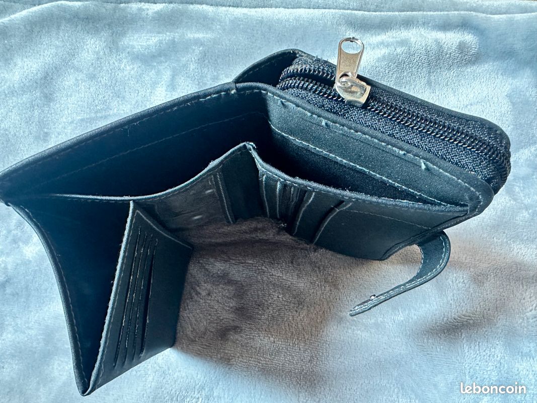 Pochette à monnaie avec zip et porte-clés Noir - Rien ne se perd, tout