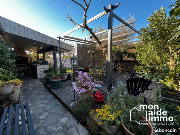 Immeuble 138 m² Coutras