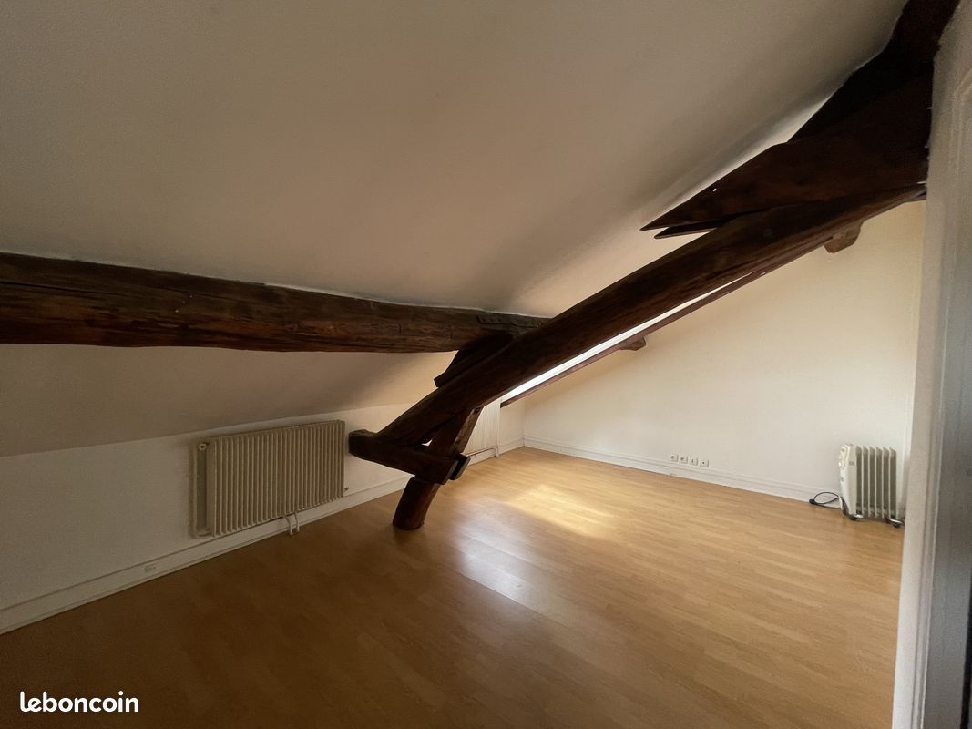 Appartement a louer - 2 pièce(s) - 37 m2 - Surfyn