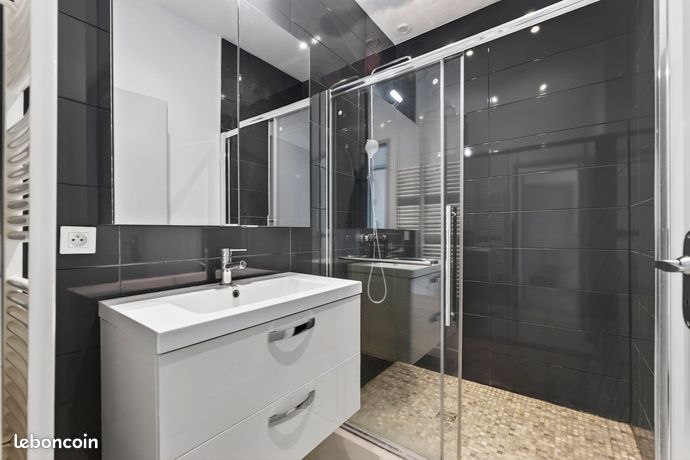Caudéran — Maison contemporaine 139 m² DPE B / GES B — 4 ch + garage — 14