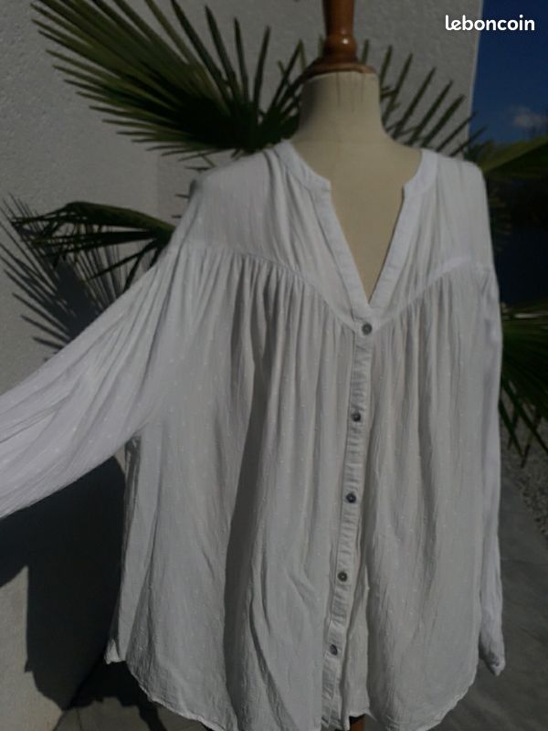 Chemises blanches femme : découvrez nos modèles - taille 46/48 Chemises blanches femme : découvrez nos modèles - taille 46/48
