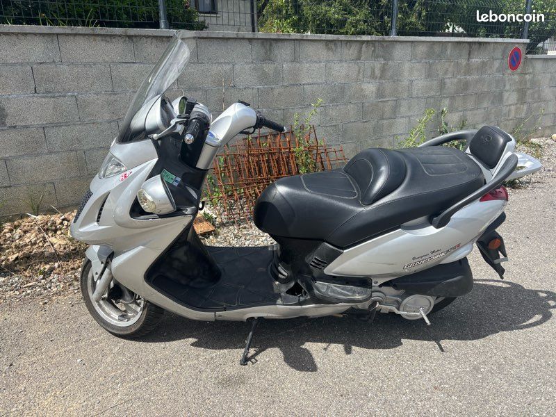 Scooter Agility 125 2008 Kymco 125 2008 Agility 125 R12 Starter