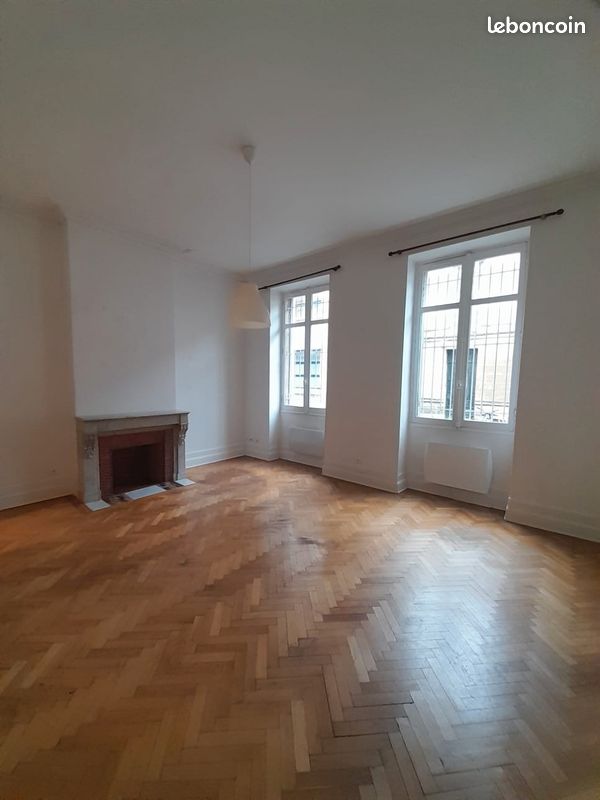 Appartement 1 pièce 38 m² · à Bordeaux · 38 m² · 740 €/mois