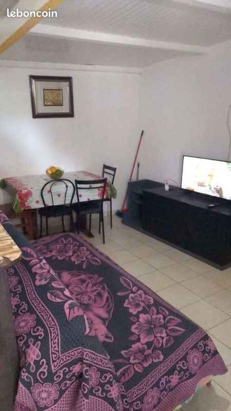Appartement 3 pièces 60 m² · à Saint-François · 60 m² · 650 €/mois