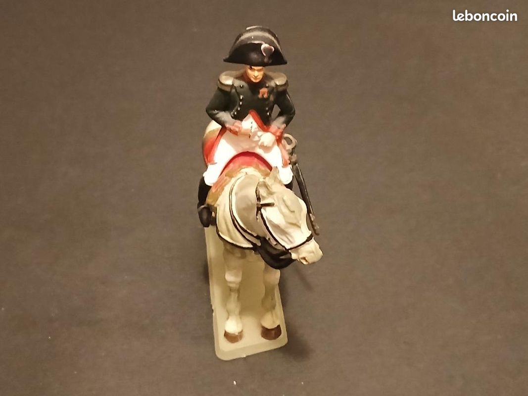 Figurine Starlux plastique - 1er Empire - Napoléon 1er à cheval
