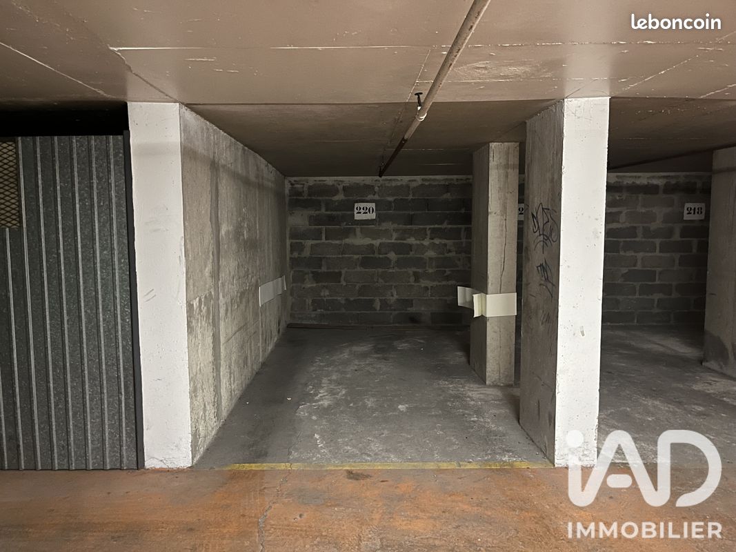 Parking 10 m² · à Paris · 10 m² · 31 000 €