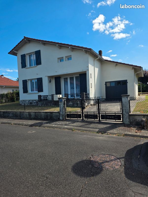 Maison 6 pièces 112 m² · à Saint-Pierre-du-Mont · 112 m² · 229 000 €