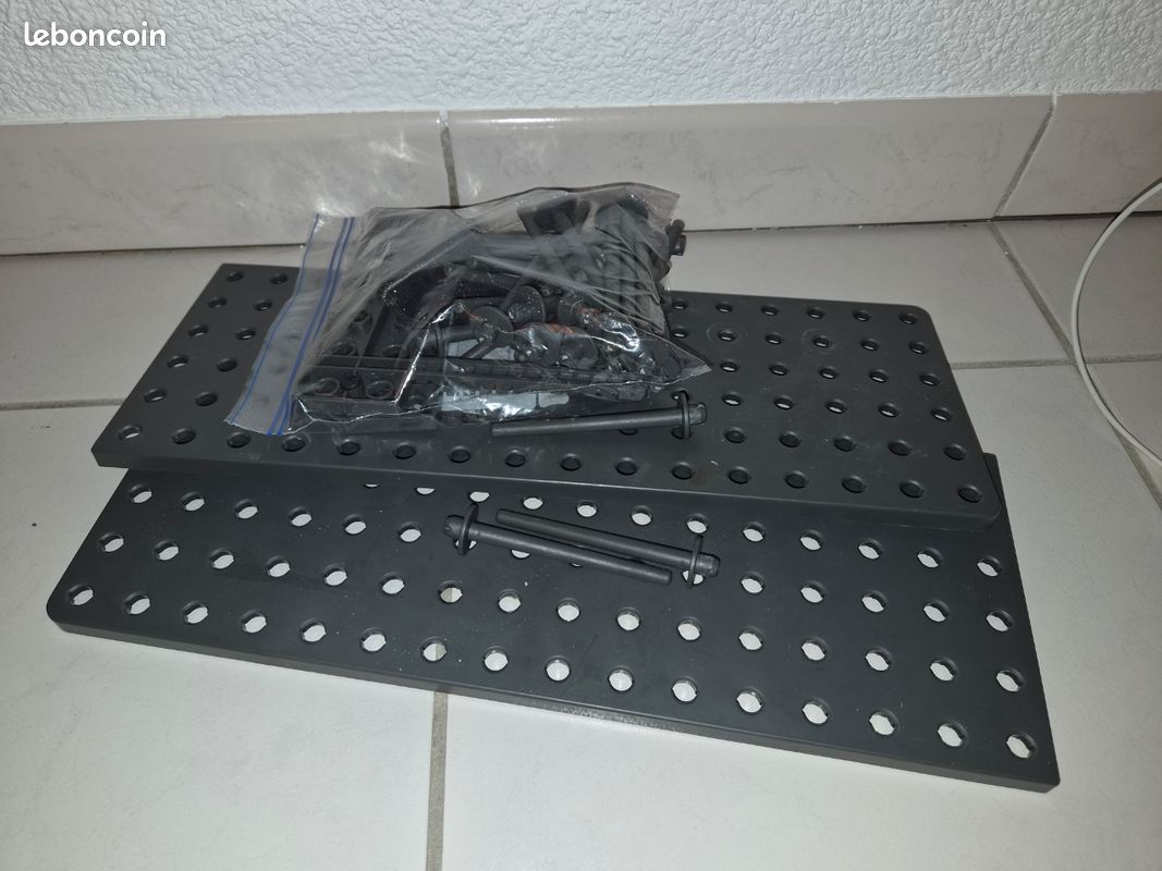 Lot de 2 étagères / supports de rangement pour poêles et cuisine (plastique gris) (image 2)