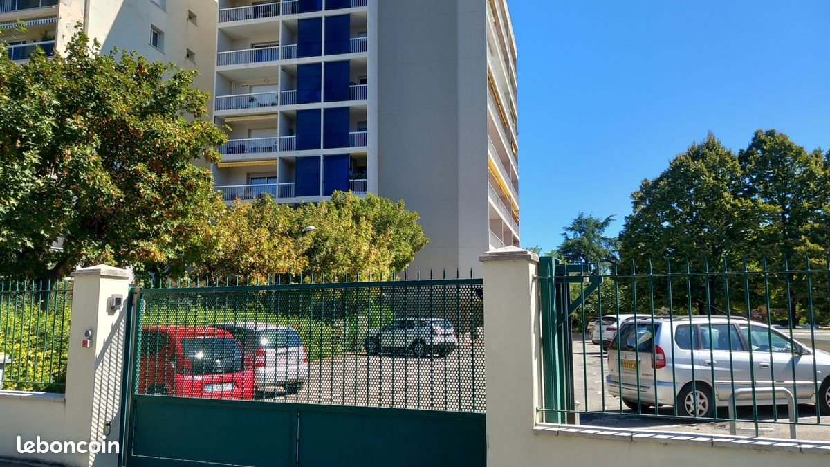 Appartement 3 pièces 61 m² · à Montélimar · 61 m² · 120 000 €