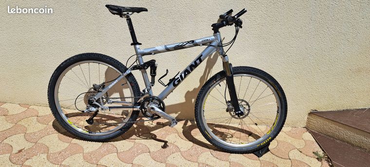 Vtt giant nrs Vélos