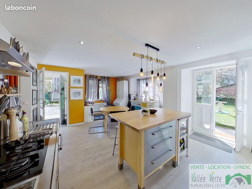 Maison 5 pièces 129 m² · à Lullin · 129 m² · 425 000 €