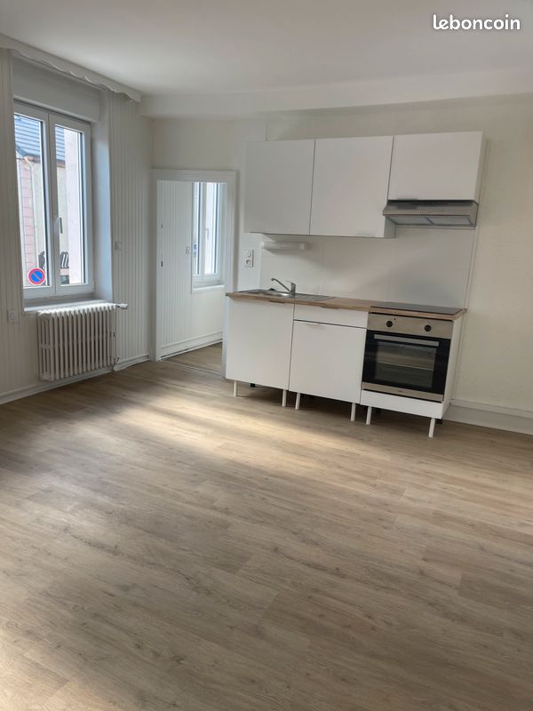 Appartement 1 pièce 23 m² · à Dompierre-sur-Besbre · 23 m² · 430 €