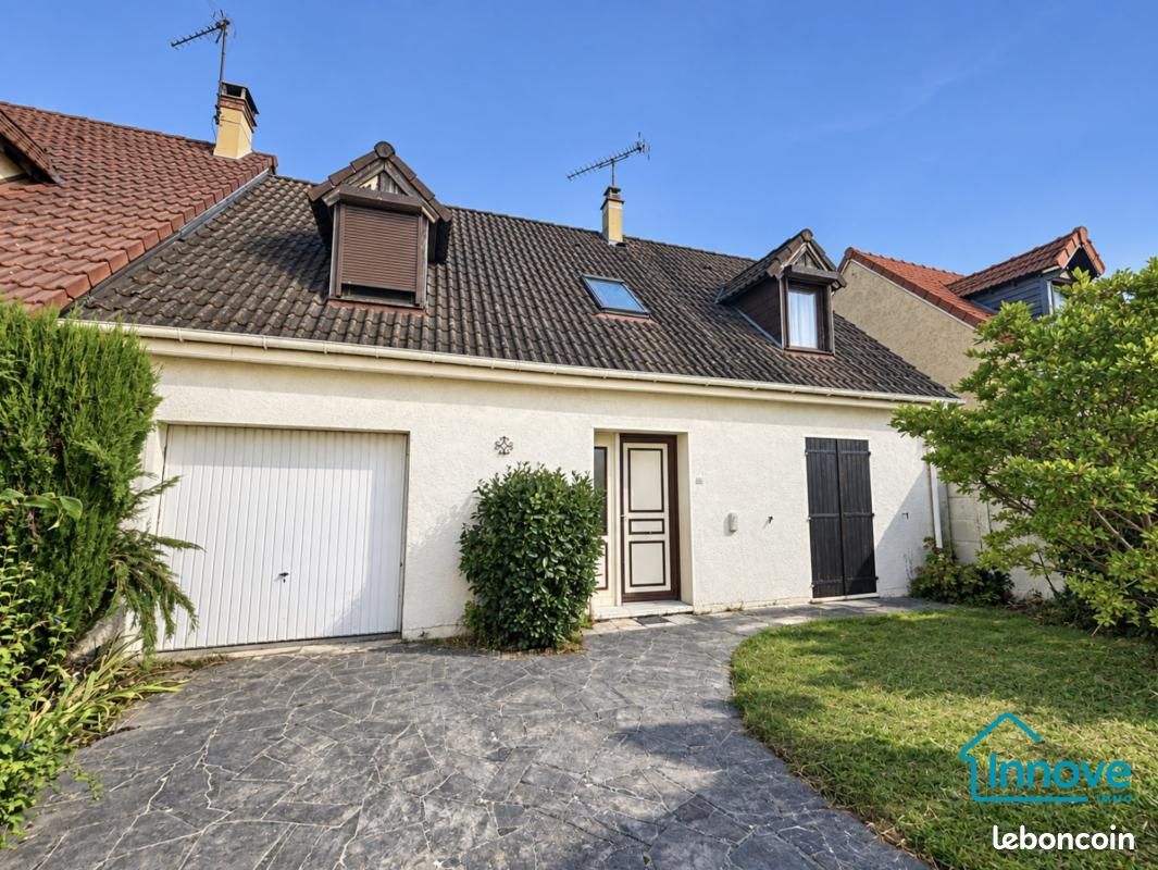 Maison 5 pièces 102 m² · aux Clayes-sous-Bois · 102 m² · 430 500 €