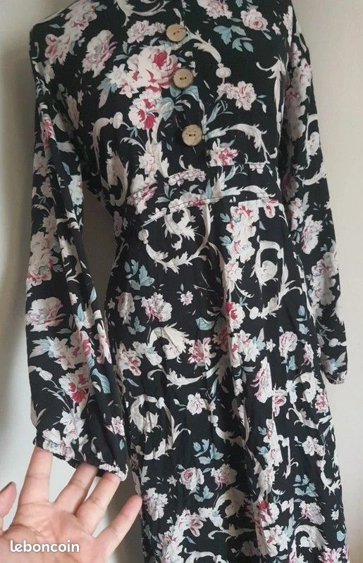 Robe longue fleurie à manches longues 42 - XL (image 3)