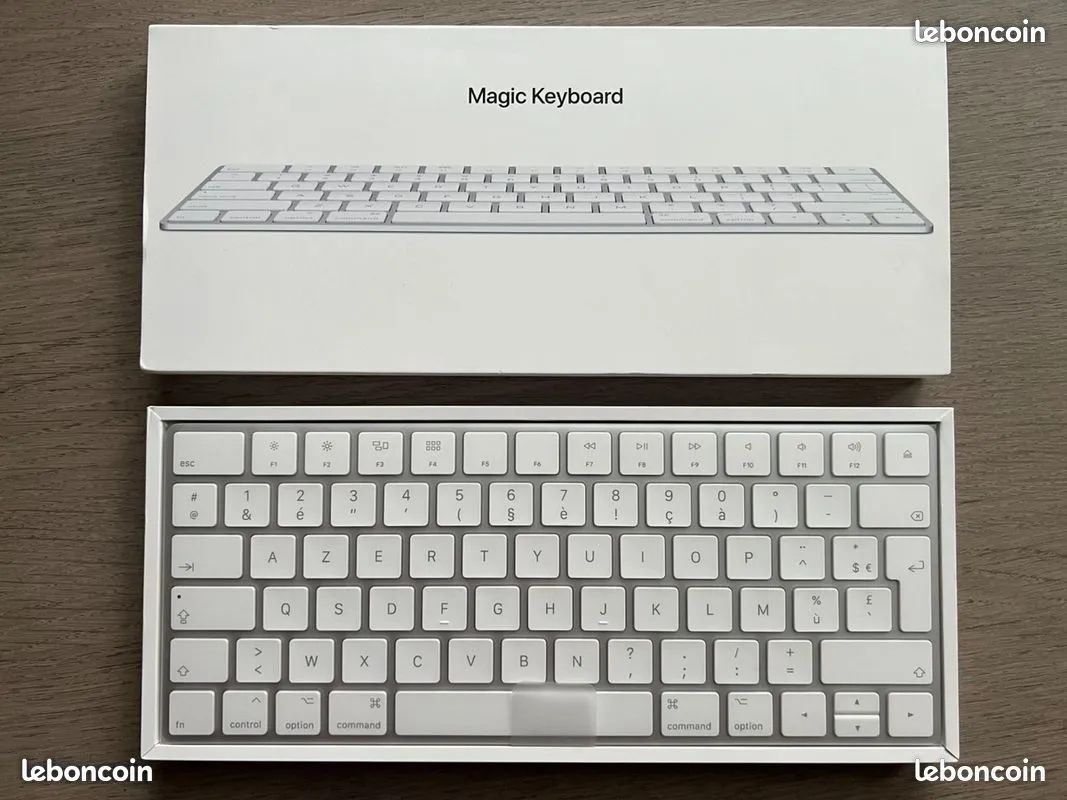 Apple Magic Keyboard Touch ID | Bluetooth | Rechargeable | Clavier Allemand + Facture + Garantie (image 1)