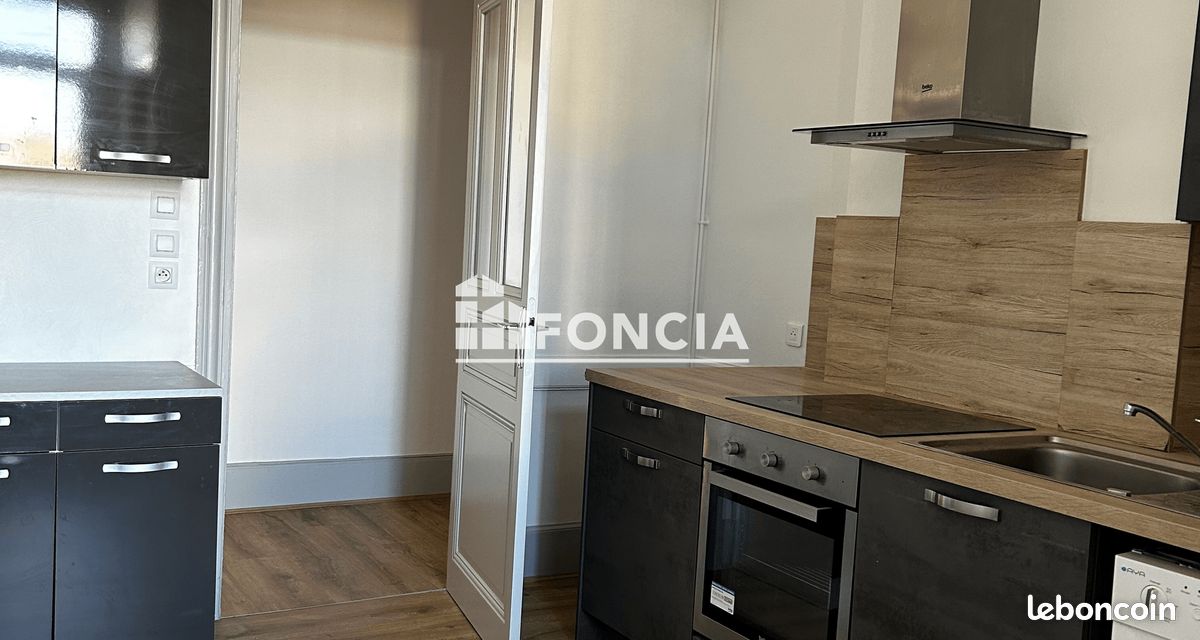 Appartement 2 pièces 54 m² · à Roanne · 54 m² · 465 €