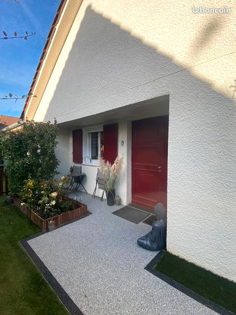 Maison 9 pièces 220 m² · à La Queue-en-Brie · 220 m² · 683 000 €