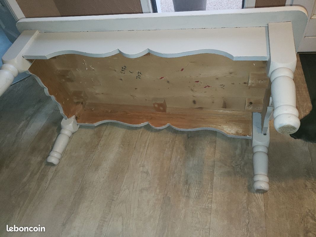 Table basse interiors (image 3)