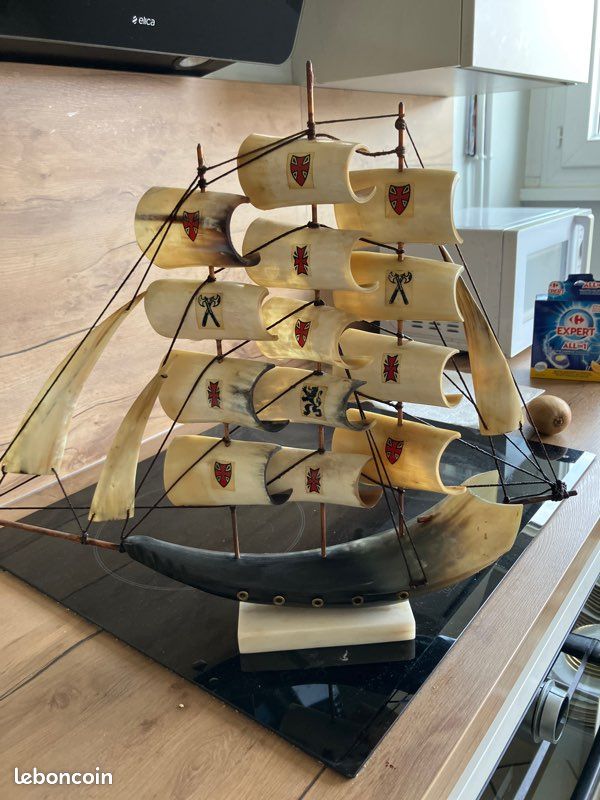 Voilier corne de bovin (image 1)