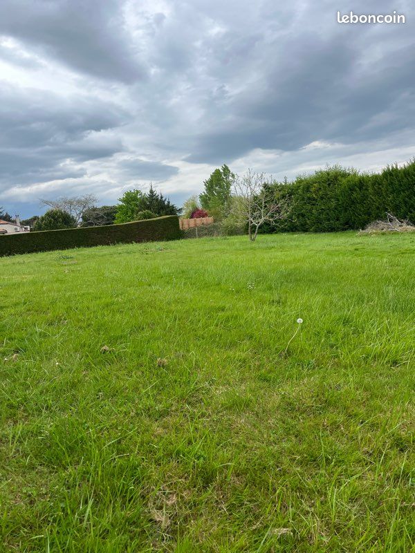 Terrain de à Layrac 1137m2 · 79 000 €