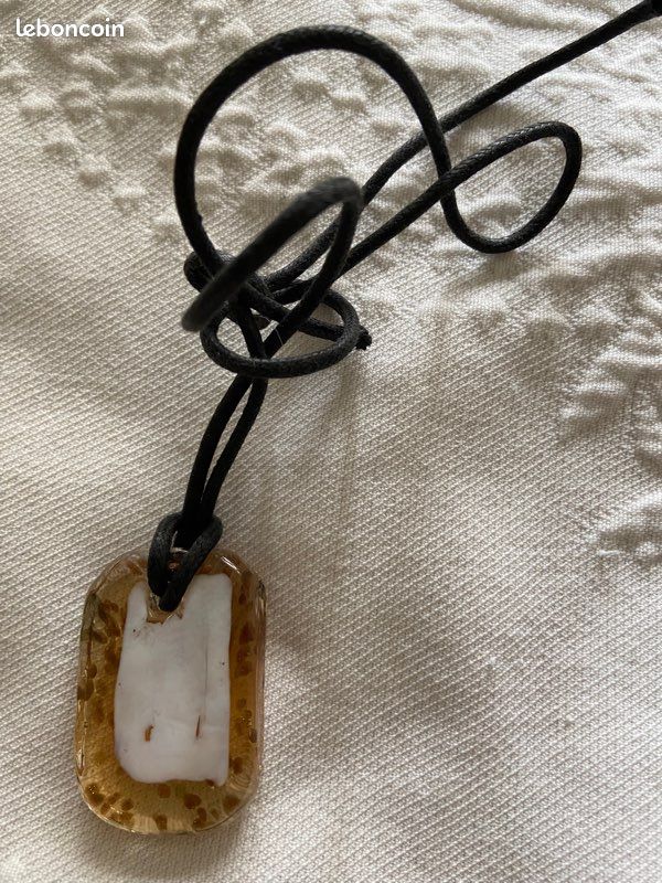 Pendentif en verre (image 3)