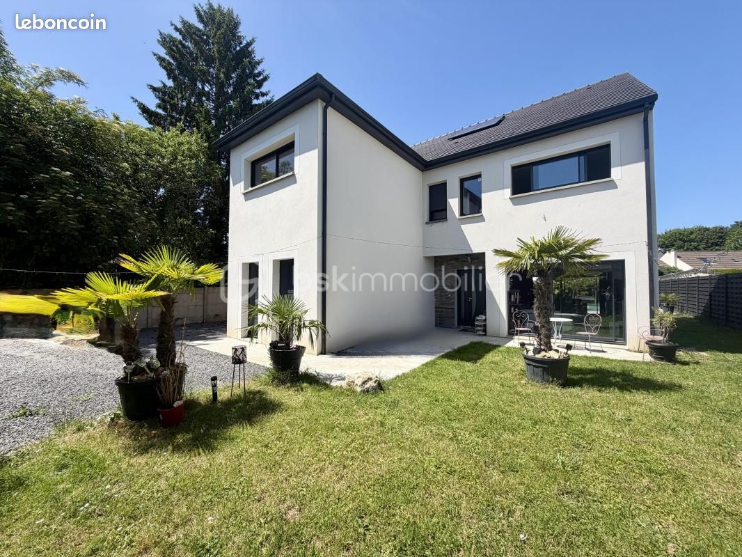 Maison 7 pièces 208 m² · à Brie-Comte-Robert · 208 m² · 800 000 €