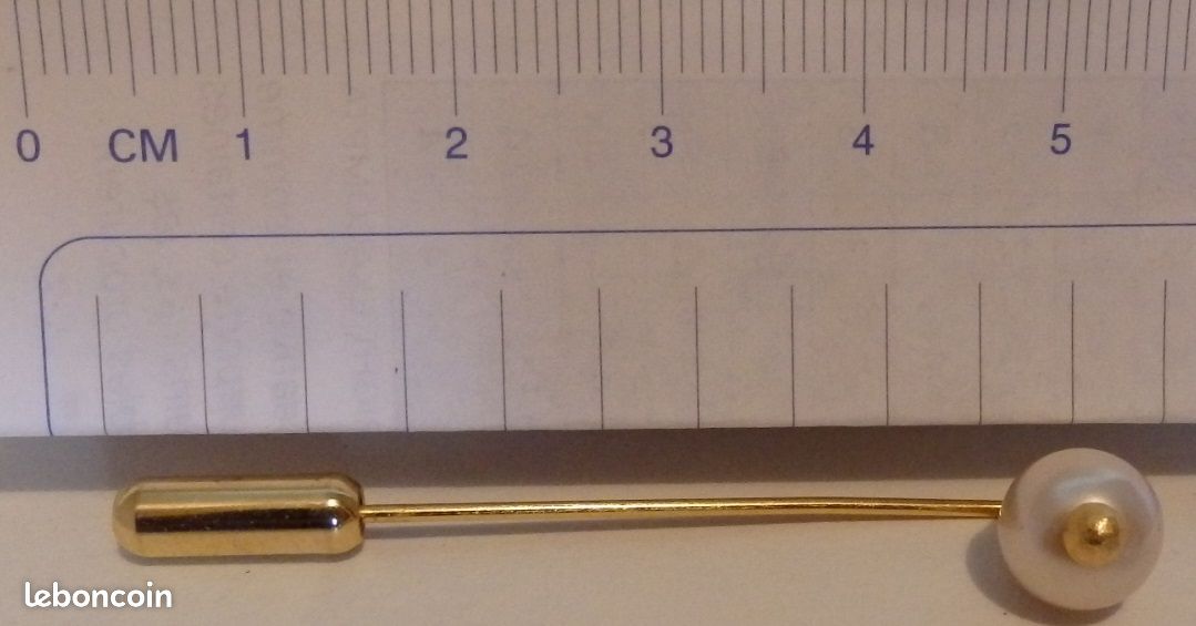 Des pendentifs et des broches (image 6)