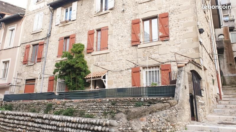 Maison 10 pièces 282 m² · à Valence · 282 m² · 360 000 €