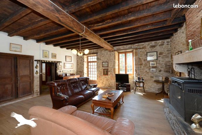 Maison 4 pièces 222 m²