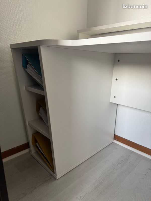 Bureau (image 4)